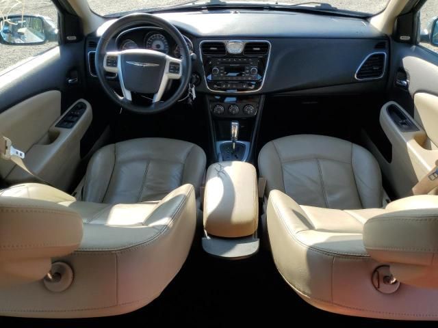 2013 Chrysler 200 Limited