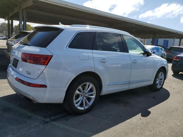 2017 Audi Q7 Premium Plus