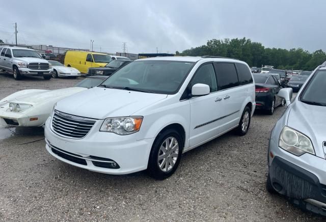 2016 Chrysler Town & Country Touring