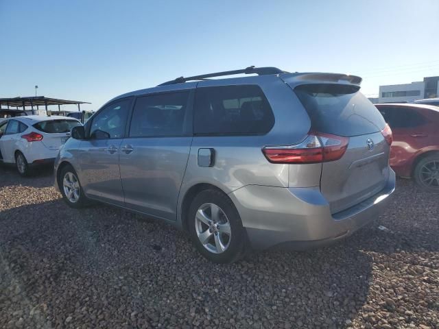 2015 Toyota Sienna LE