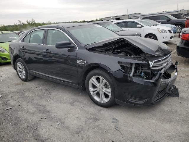 2016 Ford Taurus SE