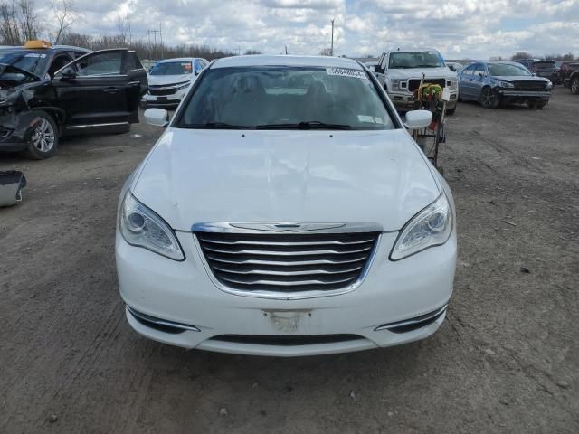 2013 Chrysler 200 Touring