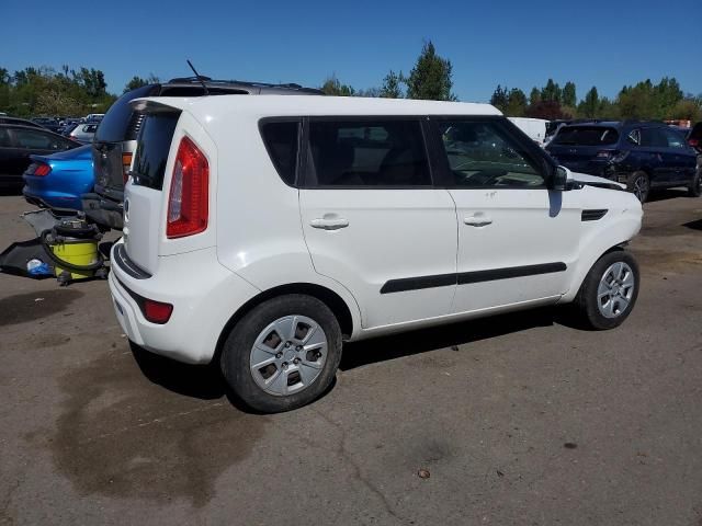 2013 KIA Soul +