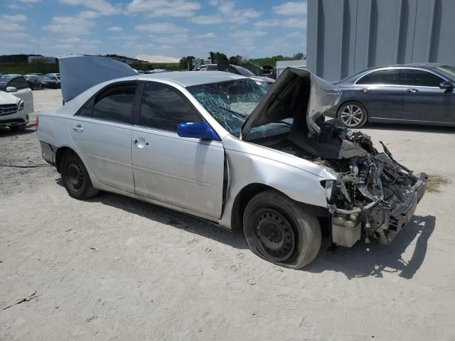 2004 Toyota Camry LE