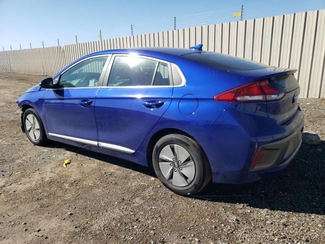 2022 Hyundai Ioniq SE