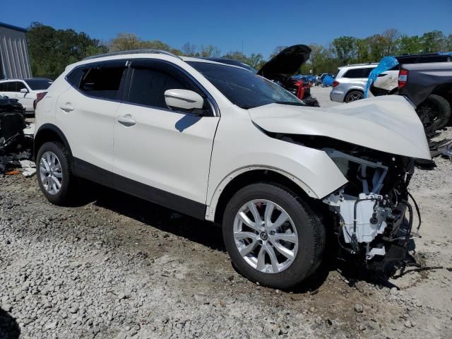 2022 Nissan Rogue Sport SV