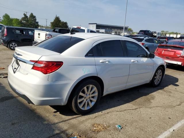 2013 Chrysler 200 Touring