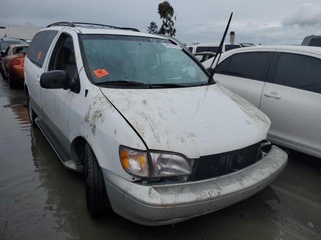 2000 Toyota Sienna LE