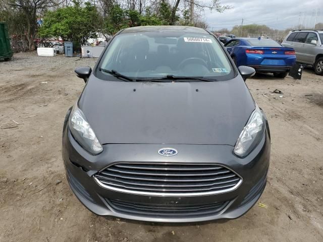 2015 Ford Fiesta SE