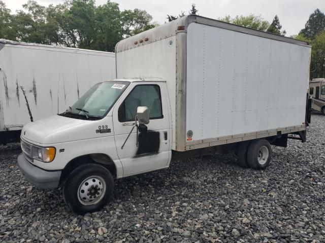 2000 Ford Econoline E350 Super Duty Cutaway Van