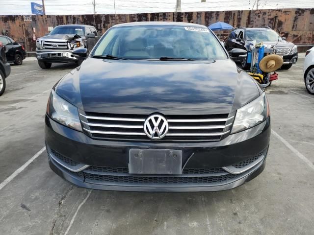 2012 Volkswagen Passat SE