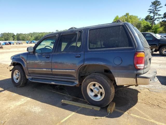 2000 Ford Explorer XLT