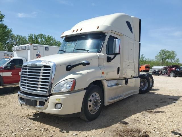 2014 Freightliner Cascadia 125