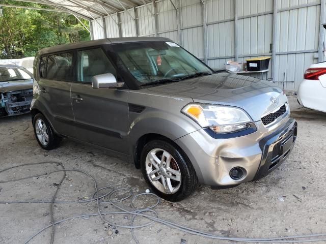 2011 KIA Soul +