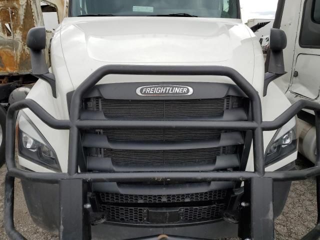 2024 Freightliner Cascadia 126