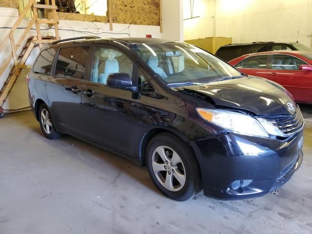 2015 Toyota Sienna LE