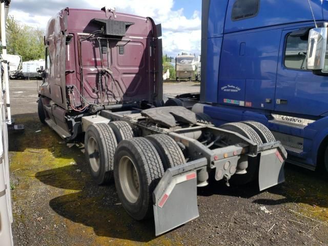 2012 Freightliner Cascadia 125