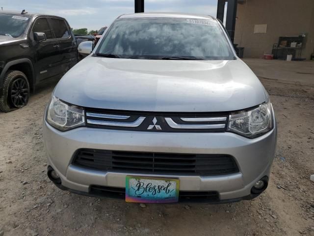 2014 Mitsubishi Outlander SE