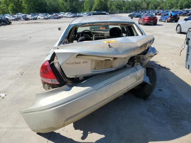 2005 Ford Taurus SE