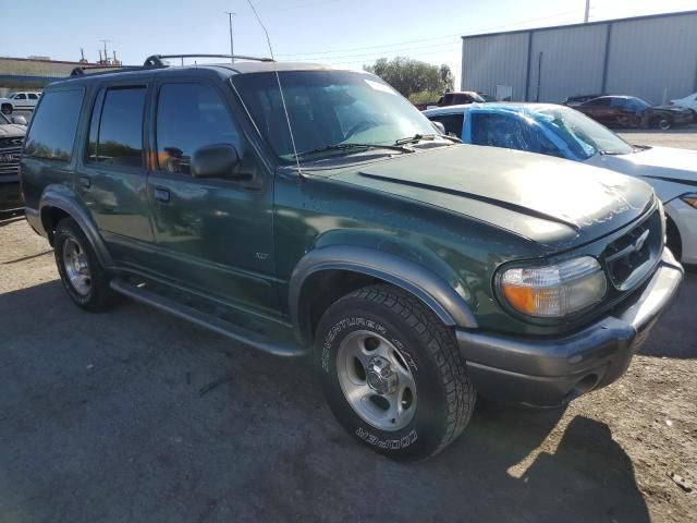 2000 Ford Explorer XLT