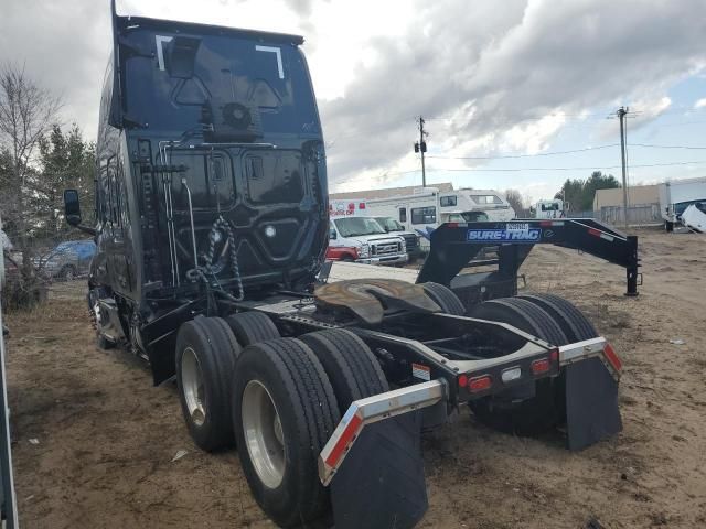 2022 Freightliner Cascadia 126