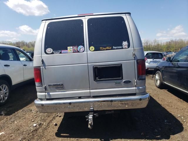 2009 Ford Econoline E350 Super Duty Wagon