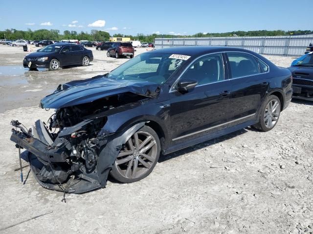 2017 Volkswagen Passat R-Line