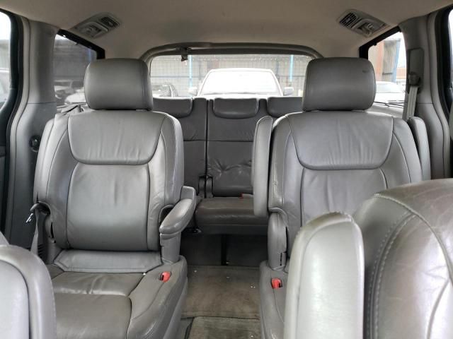 2004 Toyota Sienna XLE