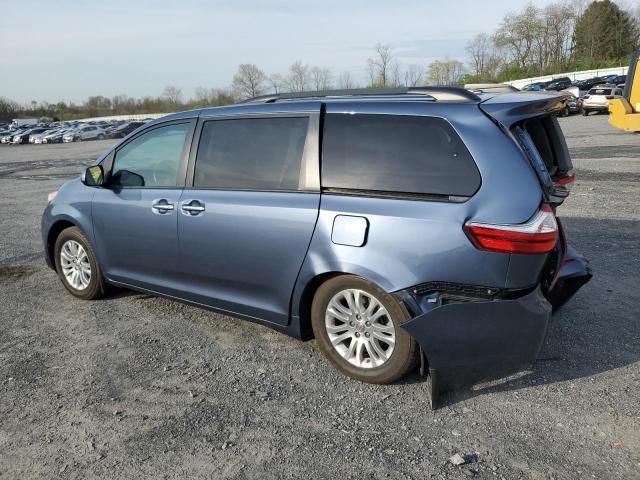 2015 Toyota Sienna XLE