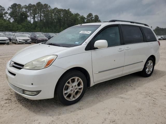 2005 Toyota Sienna XLE