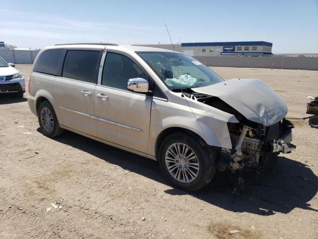 2013 Chrysler Town & Country Touring L