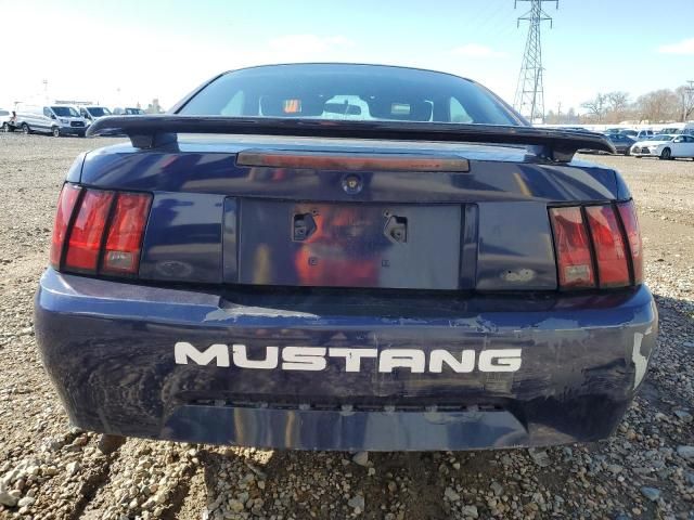 2004 Ford Mustang