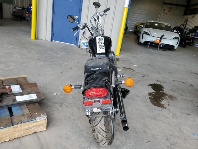 2002 Honda VT600 CD