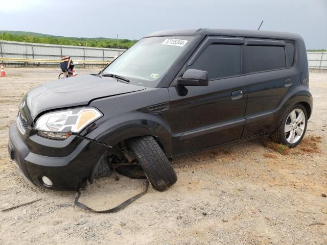 2010 KIA Soul +