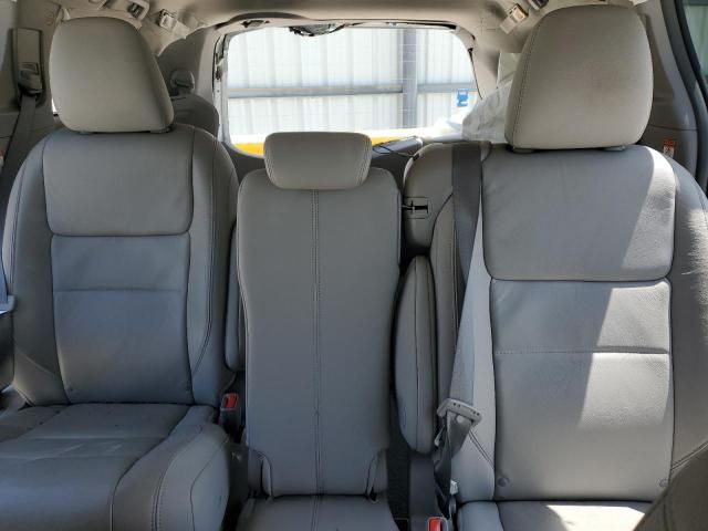 2015 Toyota Sienna XLE