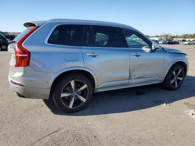 2019 Volvo XC90 T6 R-Design