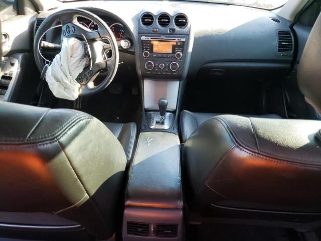 2010 Nissan Altima Base