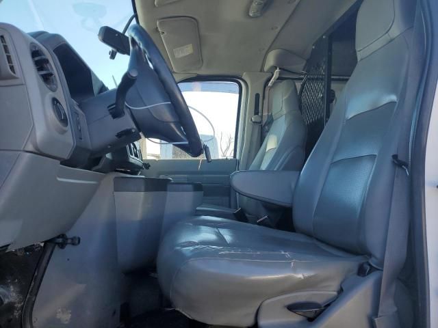 2014 Ford Econoline E350 Super Duty Van