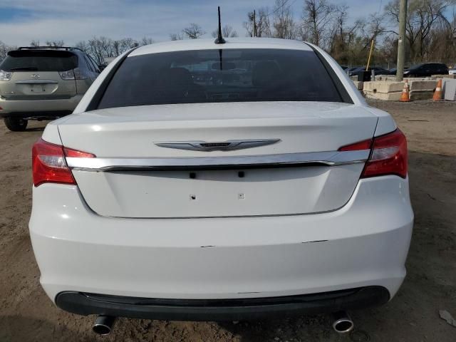 2013 Chrysler 200 Touring