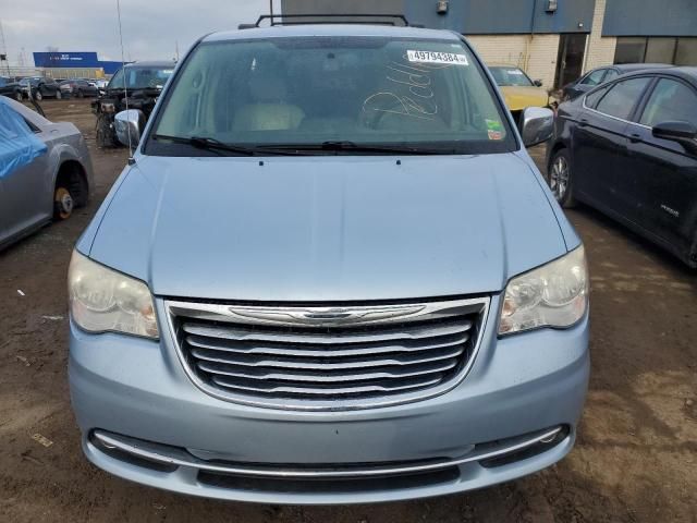 2012 Chrysler Town & Country Touring L