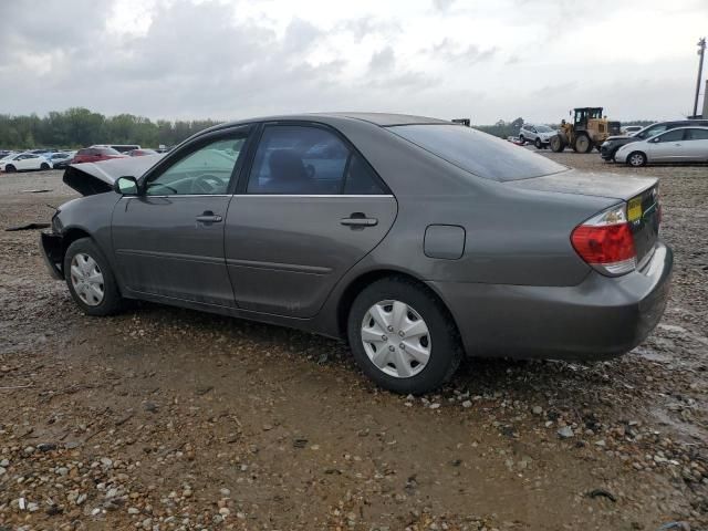 2005 Toyota Camry LE