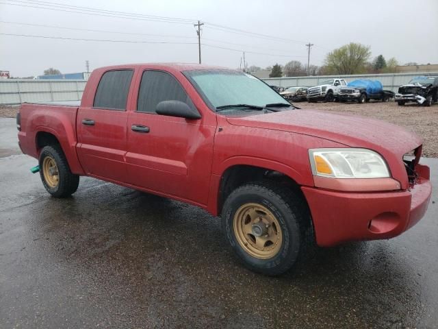 2008 Mitsubishi Raider LS