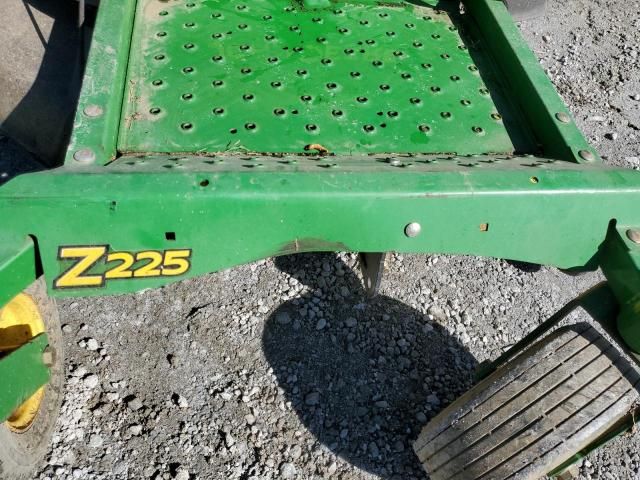 2004 John Deere 275 Mower