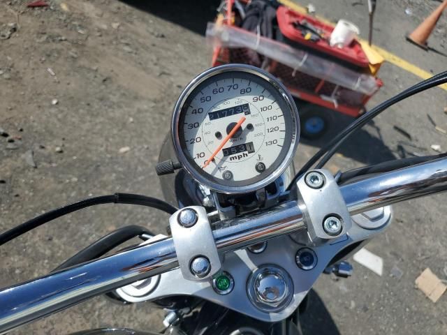 2002 Honda VT1100 C2