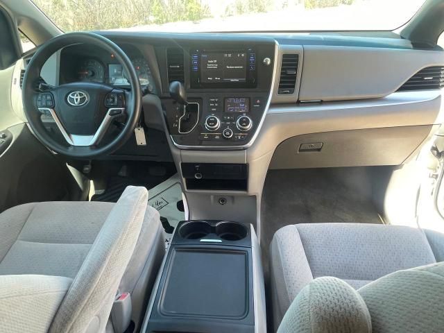 2015 Toyota Sienna LE