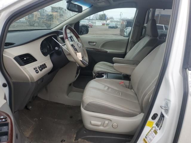 2013 Toyota Sienna XLE