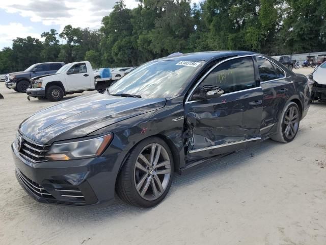 2017 Volkswagen Passat R-Line