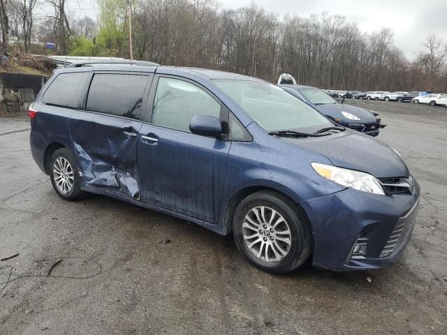 2019 Toyota Sienna XLE