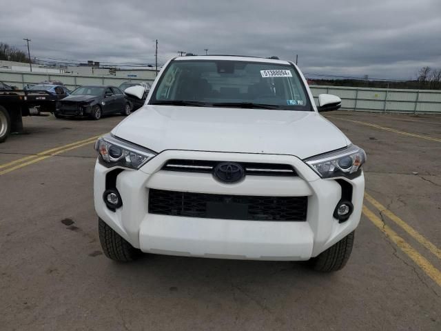 2023 Toyota 4runner SE