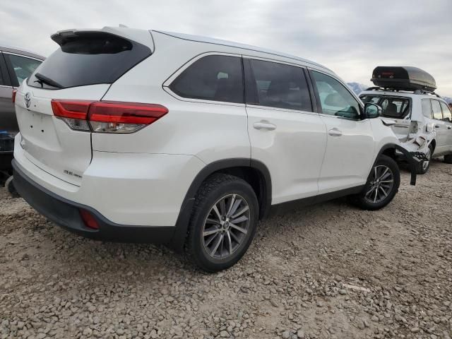 2019 Toyota Highlander SE